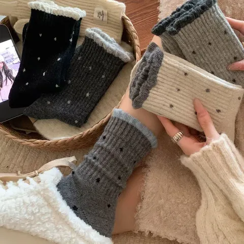 Calcetines de Media Caña con Topos de Mezcla de Algodón para Mujer Estilo Coreano Ribete de Encaje Cálidos Calcetines Slouch Calzado de Invierno