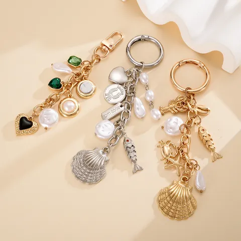 Creative Ocean Theme Zinc Alloy Keychain Seashell Starfish Crab Bag Charm With Artificial Pearl Rhinestone Pendant For Handbag Purse Decoration