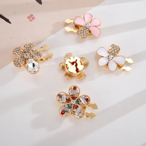 Niche Creative Colorful Rhinestone Flower Shirt Collar Button Zinc Alloy Enamel Five-Petal Flower DIY Brooch Pin For Women Fashion Jewelry