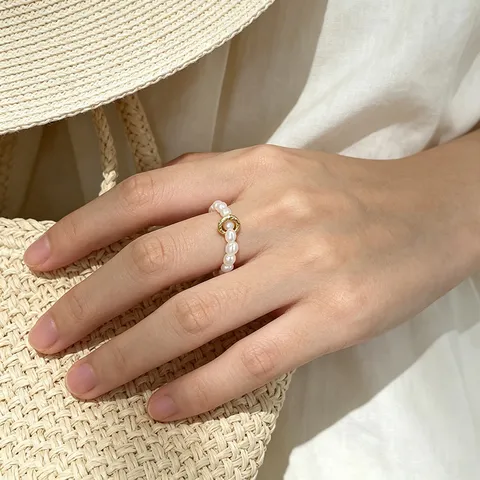 Französisches Retro Süßwasserperle Elastischer Ring für Frauen Vergoldete Legierung Blume Stern Perle Handgefertigter Luxus Schmuck Ring