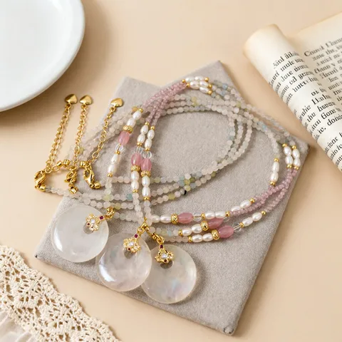 Neuer Chinesischer Stil Süßwasserperlenkette Mit Weißem Achat Pingan Schnalle Anhänger Kristallperlen Schlüsselbeinkette Damen Schmuck