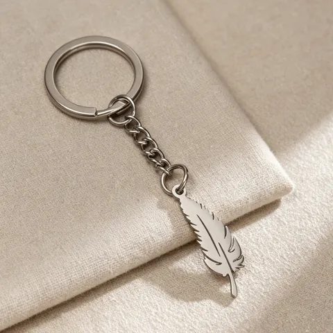 Edelstahl Engel Feder Anhänger Schlüsselanhänger mit Kette Einfache Mode Silber Schlüsselring Tasche Charme Zubehör Damen Herren Geschenk