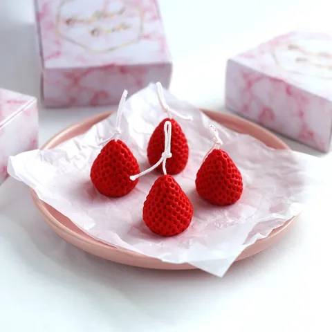 DIY Cute Mini Strawberry Scented Candle Soy Wax Simulation Fruit Candle Sweet Wedding Party Home Decor