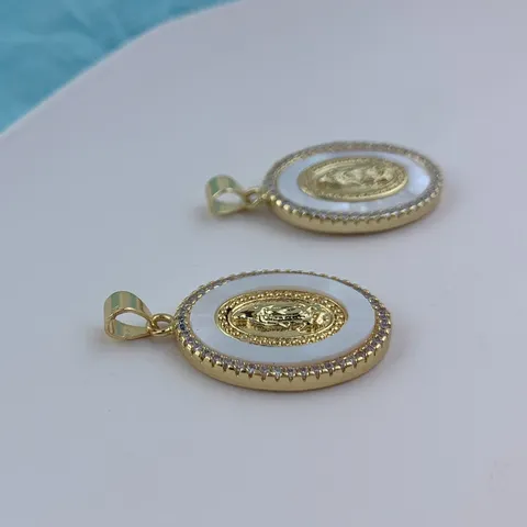 Vintage Jungfrau Maria Anhänger Weißes Perlmutt Zirkonia Eingelegte Vergoldete Kupferlegierung Religiöse Charms Für DIY Halsketten Herstellung