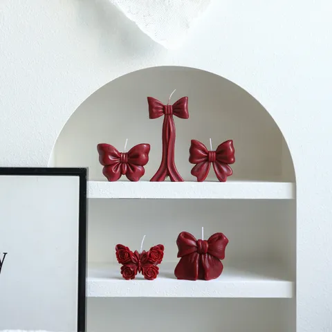 Bougie Parfumée en Cire de Soja Nœud Papillon Bourgogne Fait Main Forme de Ruban Mignonne pour Décoration Maison et Ambiance de Fête