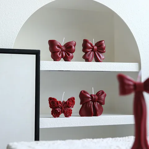 Bougie Parfumée en Cire de Soja Nœud Papillon Bourgogne Fait Main Forme de Ruban Mignonne pour Décoration Maison et Ambiance de Fête