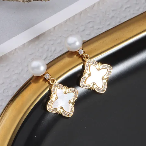 Natural Freshwater Pearl White Mother Of Pearl Clover Drop Earrings 925 Sterling Silver Earring Post Gold Plated Copper Rhinestone Jewelry For Women