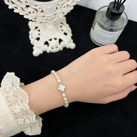 Barock Süßwasserperle Armband Für Damen Handgefertigt Kupfer Elastisch Herz Stern Mond Klee Anhänger Schmuck Geschenk