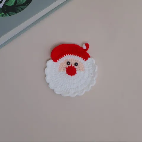 Handmade Crochet Santa Claus Coaster Christmas Knitted Table Mat Smiley Face Cup Pad Festive Home Kitchen Decor