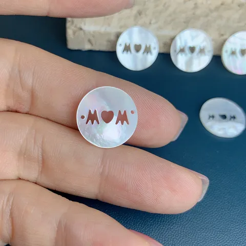 White Mother Of Pearl MOM Letter Shell Charm Round Hollow Heart Pendant DIY Jewelry Bracelet Connector For Women Jewelry