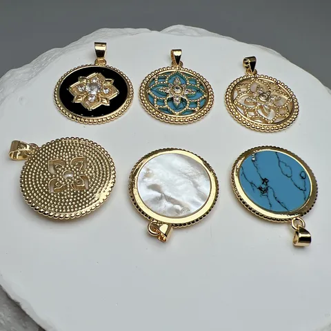Ciondolo Ottogramma in Rame Madreperla Bianca Zirconia Donna Moda Gioielli Geometrico Stile Europeo Collana