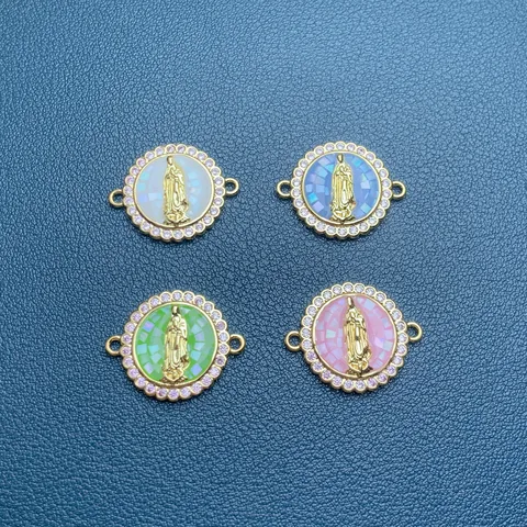 Ciondolo Nostra Signora di Guadalupe in Rame Conchiglia Zirconia Placcato Oro 18K Charms Gioielli Fai da Te per Collana