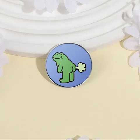 Funny Farting Frog Metal Brooch Quirky Enamel Cartoon Badge For Backpack Denim Jacket Decor Unisex Personalized Jewelry Pin