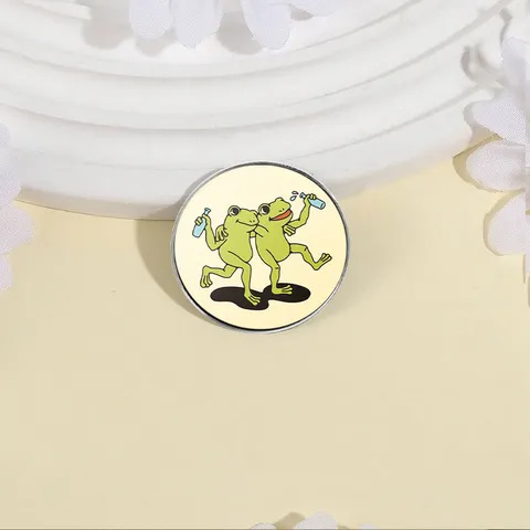 American Retro Drunken Party Frog Brooch Cute Cartoon Animal Badge Alloy Enamel Lapel Pin For Backpack Jacket Jewelry Unisex Gift