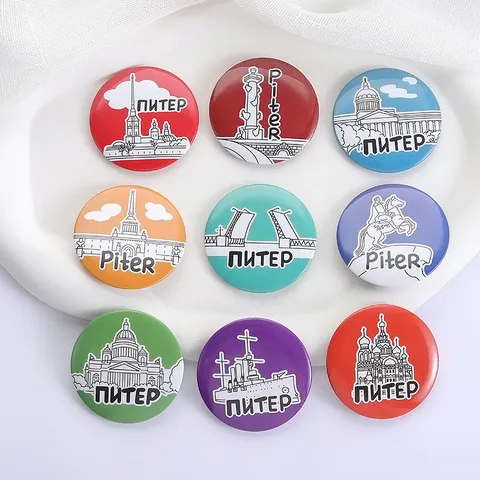 Russia Landmark Architecture Travel Souvenir Tinplate Badge Lapel Pin Zinc Alloy Painted Cartoon Architecture Brooch For Backpack