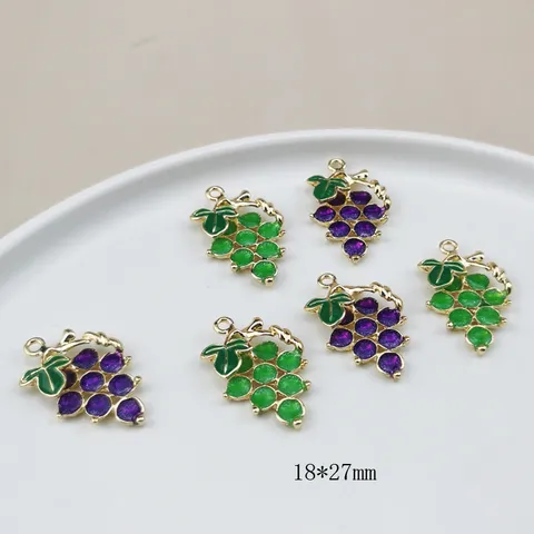 Creative DIY Pearlescent Grape Pendants Enamel Alloy Charms For Necklace Keychain Bracelet Making Fruit Jewelry Small Accessories