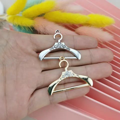 Accesorios de Joyería DIY Estilo Coreano Colgante de Percha de Aleación Retro Con Diamantes de Imitación Color Oro Plata Mini Dije de Percha