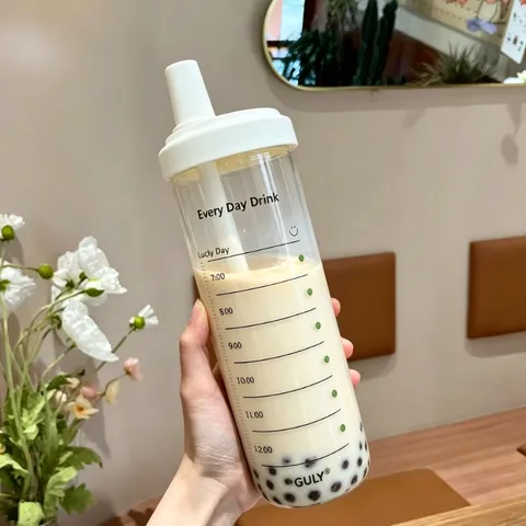Grande Capacità Tazza d'Acqua in Plastica Con Cannuccia Scala Portatile Carino Studente Semplice Tazza di Tè al Latte di Perle Bicchiere Trasparente