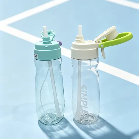 Tragbare Sport Trinkflasche Grosse Kapazitat Plastik Trinkgefass Mit Strohhalm Und Spruehfunktion Fuer Outdoor Fitness Reisen