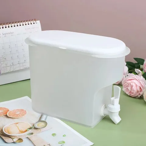 Large Capacity Cold Water Kettle 3.5L Plastic Beverage Dispenser with Faucet Transparent Fridge Drink Container for Juice