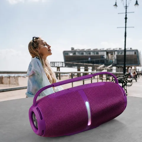 Drahtloser Bluetooth Lautsprecher Outdoor Tragbarer Tieftbass Subwoofer Mit Tws Kopplung Typ C Und Bunten Led Lichtern