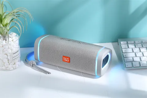 Tragbarer Kabelloser Bluetooth Lautsprecher Outdoor Stoff Soundbox Mit RGB LED Licht Freisprecheinrichtung Tiefer Bass Stereo