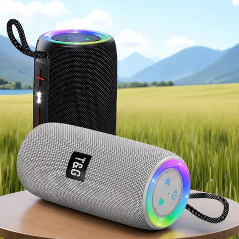 Tragbarer Kabelloser Bluetooth Lautsprecher Dual Lautsprecher Schwerer Bass Hifi Sound Outdoor Wasserdicht RGB Licht Soundbox