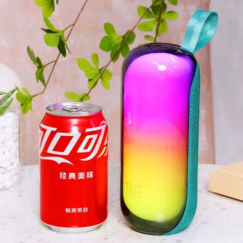 Haut-parleur Bluetooth Sans Fil Portable Lumières Colorées RGB TWS Caisson de Basses Audio Maison Extérieur avec Support Carte TF