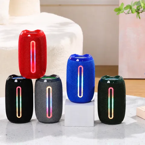 Tragbarer Kabelloser Bluetooth Lautsprecher Mini Outdoor Zylinder Subwoofer Desktop Soundbox Mit Bunten LED Lichtern