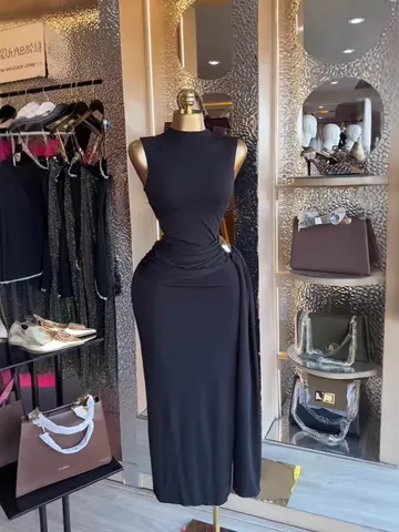 Women Elegant Sleeveless Maxi Dress Solid Color Pleated Ribbon Metal Buckle Long Dress Fashion Casual Party Wear