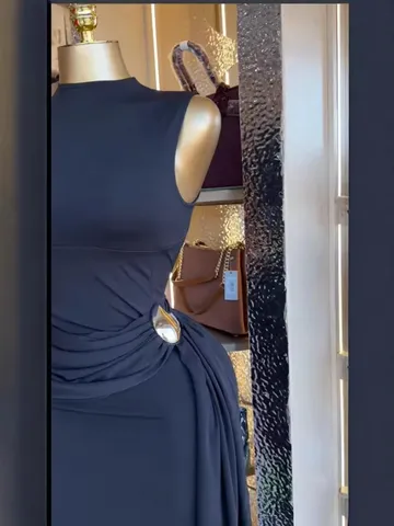 Women Elegant Sleeveless Maxi Dress Solid Color Pleated Ribbon Metal Buckle Long Dress Fashion Casual Party Wear