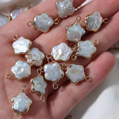 Charms en Perle d'Eau Douce Naturelle Bordure en Cuivre Fleur de Prunier Pendentif Double Boucle pour Création de Bijoux DIY