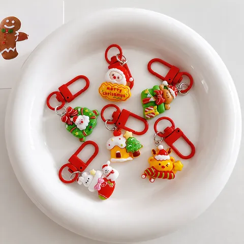 Cute Christmas Keychain Cartoon Resin Santa Claus Reindeer Pendant Bag Hanging Ornament Holiday Decoration Gift Keychain