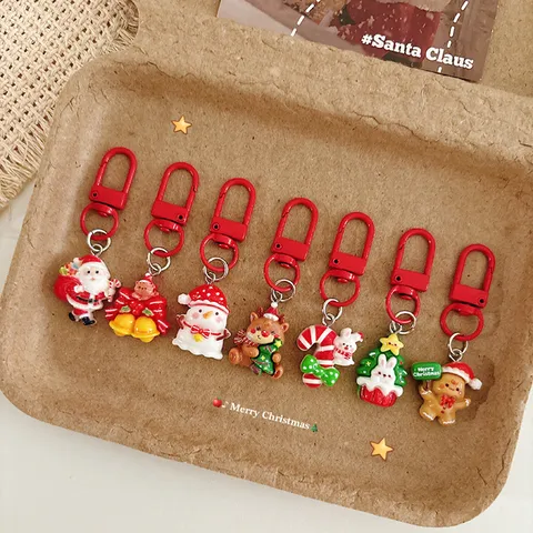 Joli Porte-clés en Résine de Noël Dessin Animé Pendentif coloré Père Noël Bonhomme de Neige Charme Sac à Dos Ornement Suspendu Cadeau de Fête