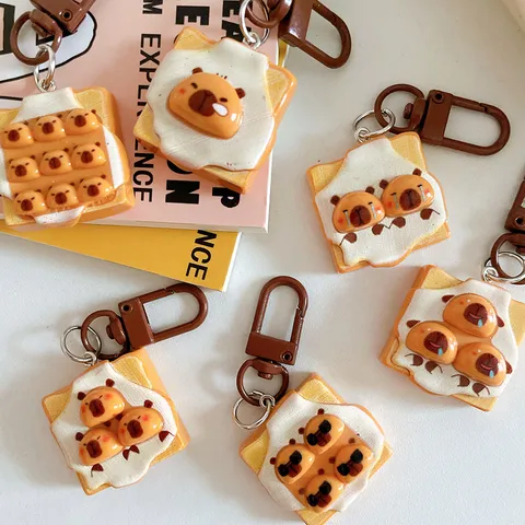 Creative Capybara Toast Bread Keychain Cute Resin Water Pig Pendant Cartoon Student Bag Hanging Accessory For Gift