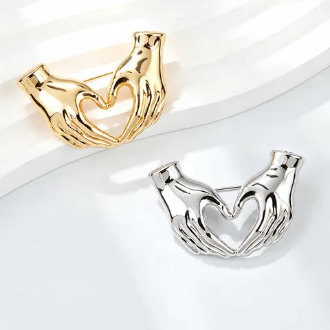 Modern Zinc Alloy Heart Hand Gesture Brooch Electroplated Creative Finger Pin Minimalist Fashion Clothing Badge For Women Men
