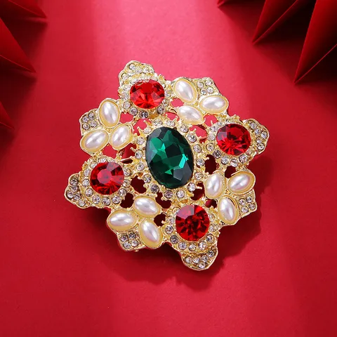Palatial Vintage Emerald Green Brooch Baroque Gold Zinc Alloy Rhinestone Artificial Pearl Pin For Women Fashion Jewelry Suit Badge