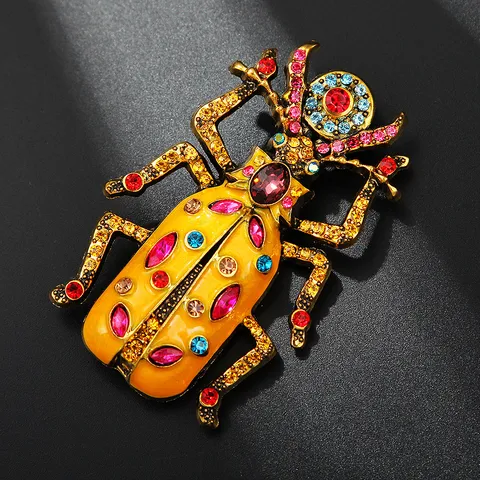 Vintage Zinc Alloy Enamel Rhinestone Beetle Brooch Insect Design Fashion Animal Badge For Suit Coat Party Banquet Unisex Jewelry