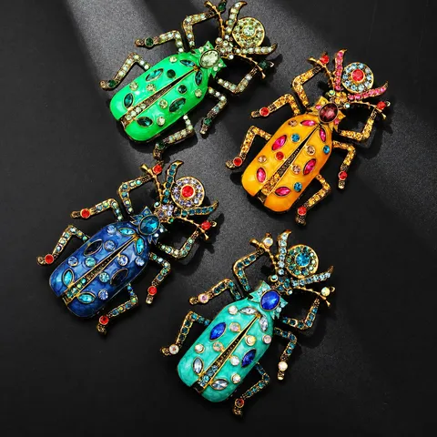 Vintage Zinc Alloy Enamel Rhinestone Beetle Brooch Insect Design Fashion Animal Badge For Suit Coat Party Banquet Unisex Jewelry