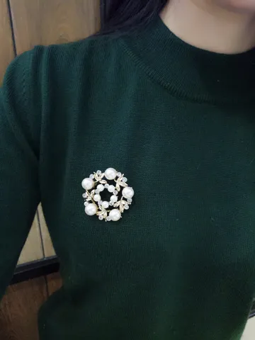 Eleganter Legierung Strass Blumenkranz Brosche Für Damen Gold Galvanisiert Künstliche Perle Brosche Kleidung Dekoration Reversnadel