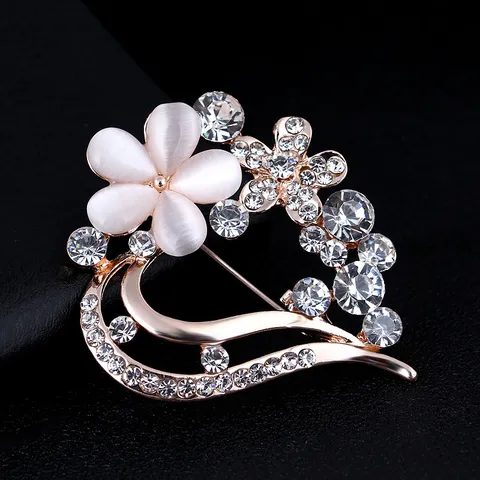 Korean Fashion Heart Plum Blossom Brooch Rose Gold Plated Alloy Synthetic Opal Rhinestone Dress Accessory Pin For Women Jewelry
