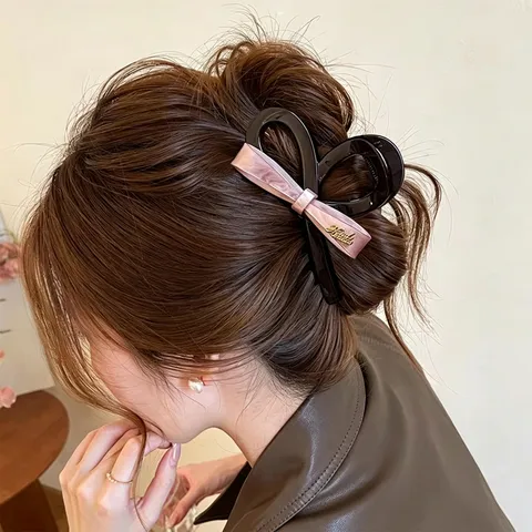 Elegant Pink Bow Hair Claw Large Shark Clip For Women Velvet Ribbon Hair Clamp Fashion Korean Style Hair Accessory
