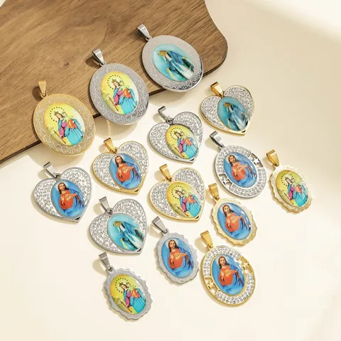 Ciondolo Ritratto Religioso Vintage in Acciaio Inossidabile Vergine Maria Gesù Cuore Ovale Strass Charm per DIY Collana Portachiavi