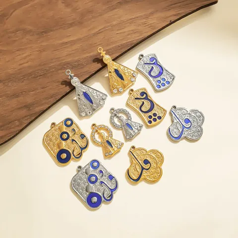 Pendentif Portrait en Acier Inoxydable Émail Bleu Relief Arabe Ethnique Breloques Bijoux DIY Accessoires Porte-clés Strass