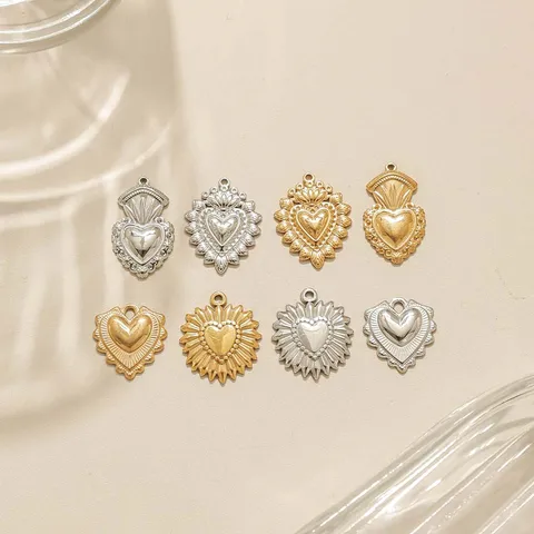 Ciondolo Sacro Cuore in Acciaio Inossidabile Accessori per Gioielli Fai-da-te Ciondolo Cuore Barocco Vintage per Collana Portachiavi Abbigliamento