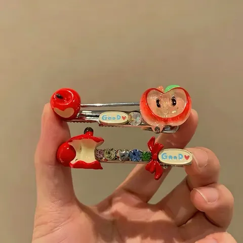 Zoete Rode Appel Strass Haarspeld Elegante Acryl Legering Zijkant Schuifspeldjes Mode Fruit Eendenbek Clip Haaraccessoires Voor Vrouwen