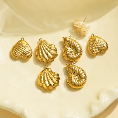 Colgantes 3D de Acero Inoxidable 304 Vida Marina Charms Pez Dorado Vieira Caracol Colgantes Para DIY Creación de Joyas Hallazgos Collar Pulsera Accesorios
