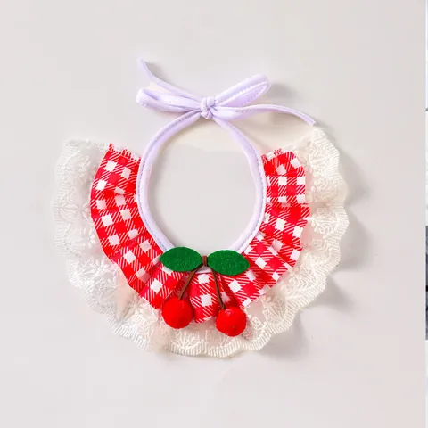 Écharpe à Carreaux Frais pour Animal de Compagnie Dentelle Bavoir Chien Chat Mignon Cerise Décorée Accessoires pour Animaux