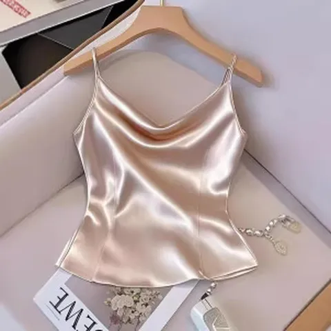 Women's Casual Solid Color Satin V-Neck Spaghetti Strap Camisole Slim Fit Basic Sleeveless Tank Top Elegant Fashion Apparel
