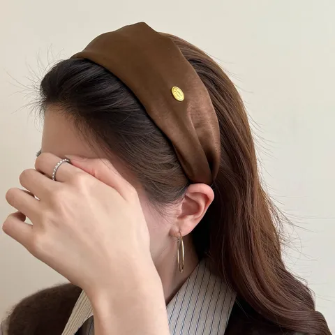 Serre Tête Large en Satin Élégant Français pour Femmes Couleur Unie Serre Tête Rembourré Haut Antidérapant Coiffure Mode